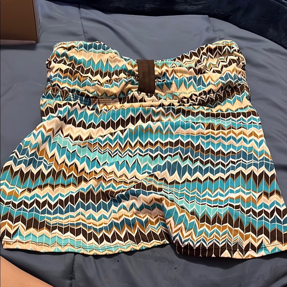 Multicolor Chevron Patterned Skirt